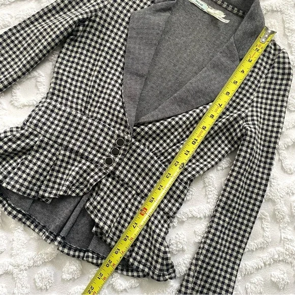KIMCHI BLUE Black & Cream Gingham Blazer - Picture 11 of 11